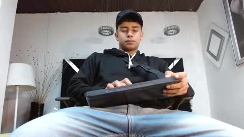 jaze_bradley online show from March 12, 11:09 am