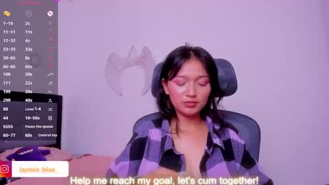 Jazmin online show from January 2, 10:01 pm