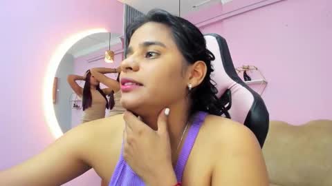Snapshot of jazmin_ebony chatting on September 27, 10:46 am jazmin online show from September 27, 10:46 am