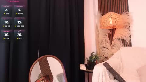 Jazmin online show from December 2, 12:09 am