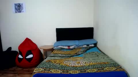 jboy_s online show from November 28, 10:44 am