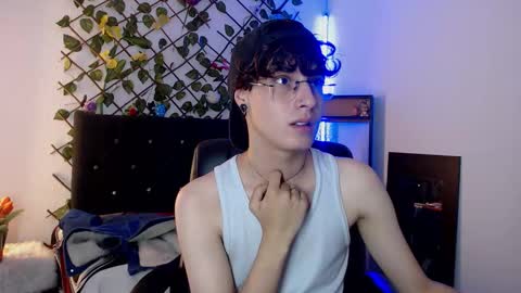 jeam_hot online show from December 18, 10:05 pm