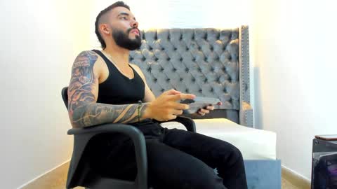 JEAN online show from April 1, 3:29 am