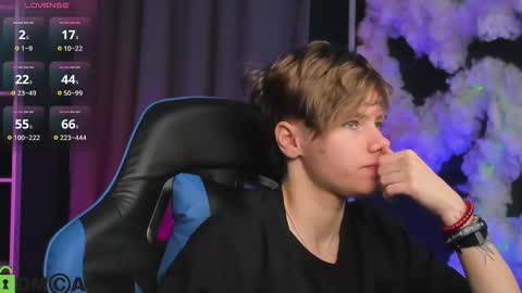 jean_wilsons online show from October 25, 11:31 am