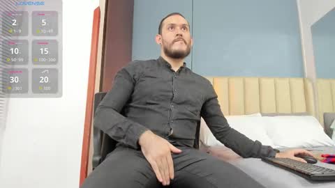 Jeanpiere online show from November 23, 3:15 am