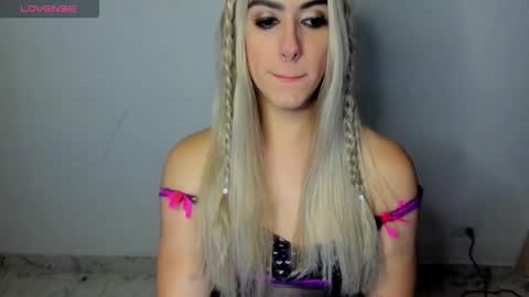  ashley   online show from March 7, 10:15 am