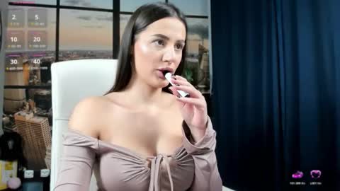 Jelisse online show from November 22, 2:48 pm