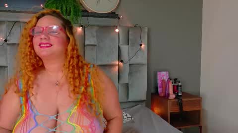 Jena  online show from December 4, 8:08 pm