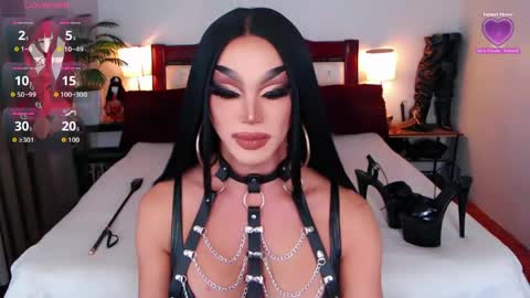 Queen Jenifer online show from June 5, 4:08 am