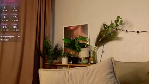 Elli online show from November 20, 11:35 pm