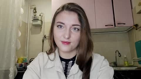 Jeniffer online show from December 20, 8:05 pm