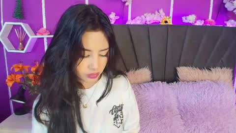 Jenner online show from December 14, 3:50 am