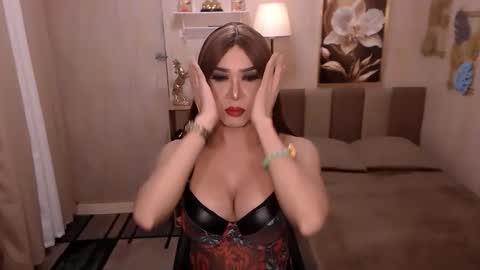 jenniegarcia online show from November 9, 5:05 pm