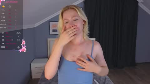 jennifer_mathis online show from October 3, 4:04 pm