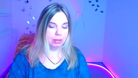 Jennifer online show from April 6, 5:52 am