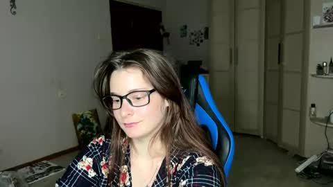 Jenni online show from May 24, 10:38 pm