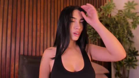     online show from October 6, 12:12 pm