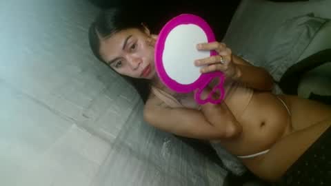 PRETTY JENNY online show from February 25, 9:04 pm