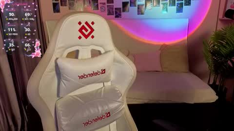 jenny_bunny_ online show from March 25, 1:45 am