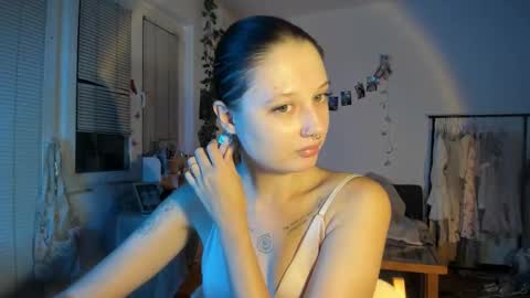 Jennifer Jenny Darling   online show from November 4, 8:21 pm