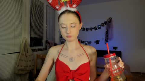 Snapshot of jenny_cox_love chatting on December 31, 10:34 pm Jennifer Jenny Darling   online show from December 31, 10:34 pm