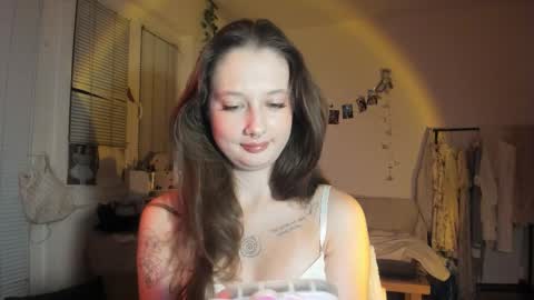 Snapshot of jenny_cox_love chatting on September 28, 6:17 pm Jennifer Jenny Darling   online show from September 28, 6:17 pm