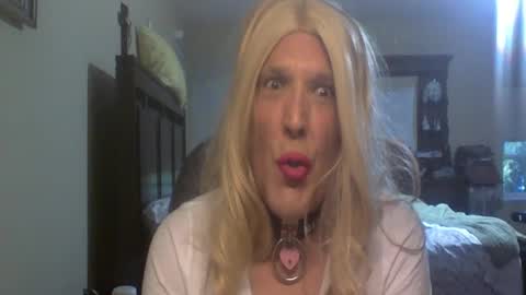 jenny gurl online show from September 17, 11:30 pm