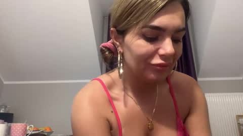 Jenny online show from February 24, 11:10 am