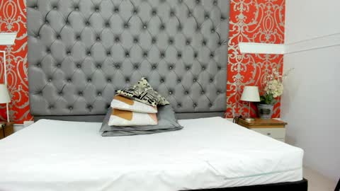 jenny_towers online show from April 6, 3:15 am