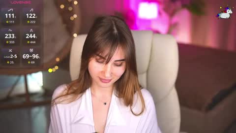 JENNY online show from April 6, 7:15 pm