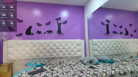 Jeremmyandstacy online show from March 10, 7:07 pm