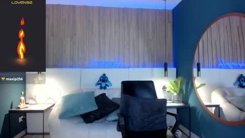 Jeremy online show from March 3, 10:39 pm