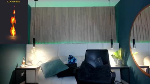 Jeremy online show from March 4, 10:40 pm