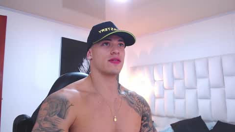 Jeremy lane online show from April 4, 11:01 pm