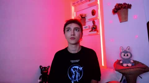 Snapshot of jeremy_salvatore_ chatting on October 27, 4:34 am jero independent model online show from October 27, 4:34 am