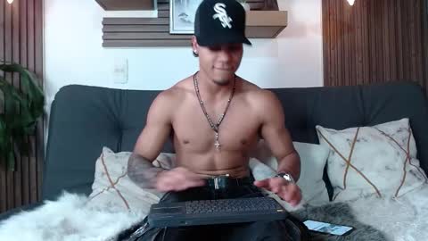 Jeremy online show from February 19, 9:58 pm