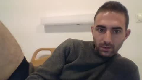 jeropa5476 online show from December 7, 5:15 pm