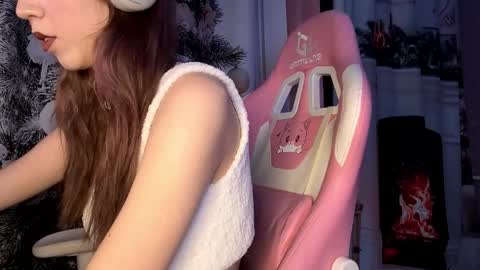 jerrienyhan online show from November 13, 1:36 pm