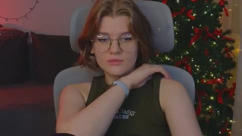  JessieVibes online show from December 22, 1:29 pm