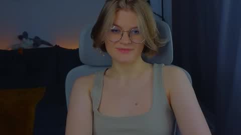  JessieVibes online show from October 23, 12:39 pm