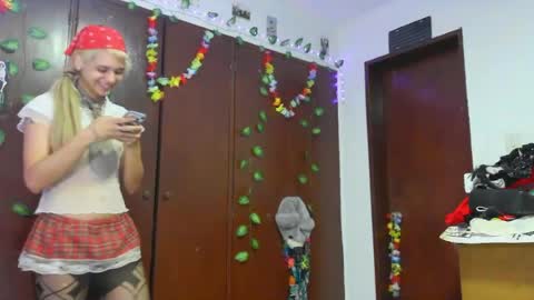 Jessica online show from April 16, 8:53 pm