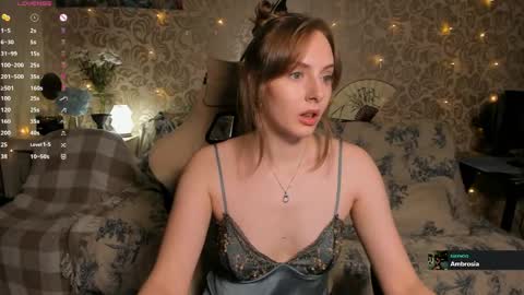 Mila online show from May 10, 11:00 pm