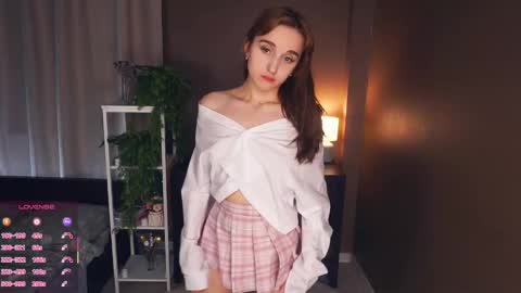 Lea - day and Milana - night online show from March 12, 7:36 pm