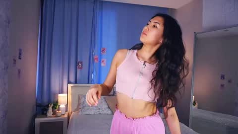 Lea - day and Milana - night online show from February 18, 10:16 am