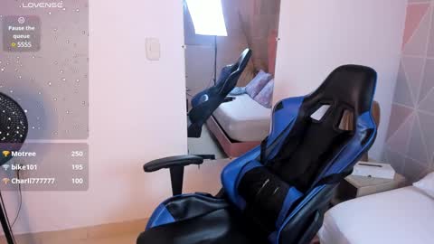 jessica_taylor_22 online show from January 21, 10:41 pm