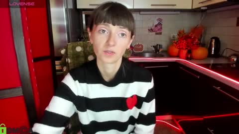 jessicaforris online show from October 13, 6:59 am