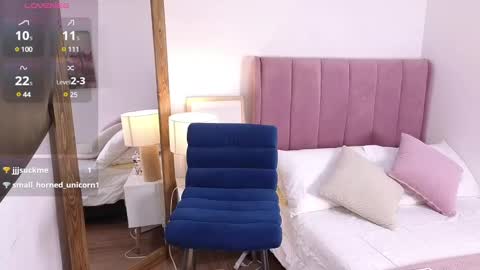 Jess online show from March 7, 6:22 pm