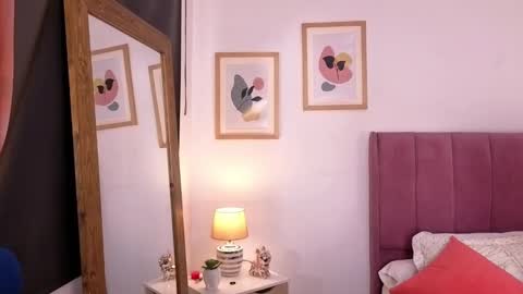 Jess online show from September 9, 4:07 pm