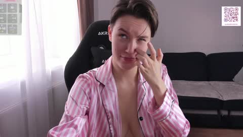  Welcome guys My name is Jessie. Be friendly please 3  PVT is OPEN  online show from January 10, 7:46 am