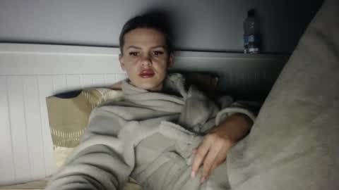 jessieryan online show from February 3, 4:10 am